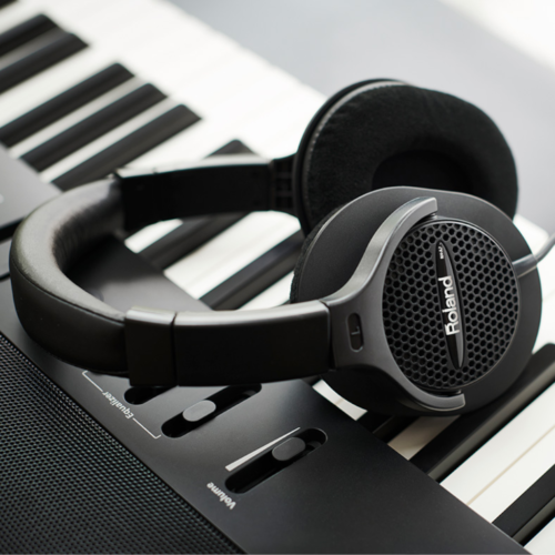 Roland RH-A7 Monitor Headphones – Black