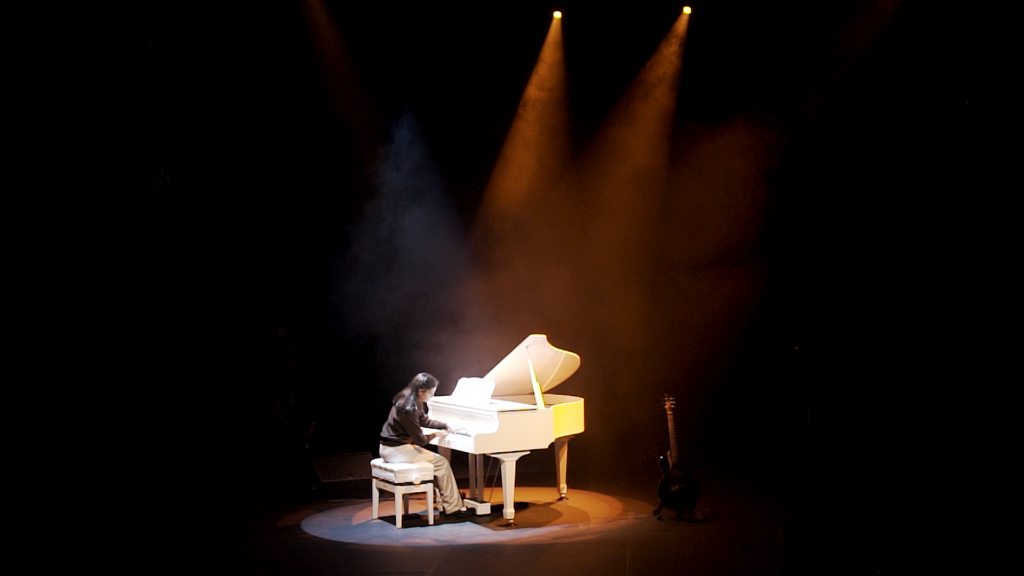 Piano Comp Still005
